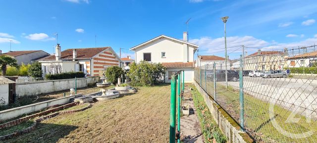 maison à vendre - 5 pièces - 184.39 m2 - PAUILLAC - 33 - AQUITAINE - Century 21 Agence Biran