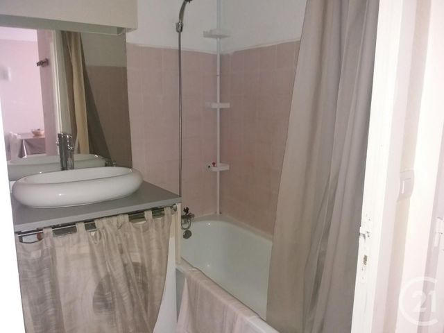 Appartement à vendre - 2 pièces - 27.6 m2 - HOURTIN - 33 - AQUITAINE - Century 21 Agence Biran